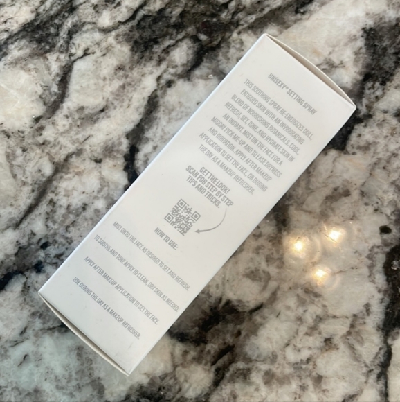 NIB FORMULA Z COSMETICS | Unisexy Setting Spray - Picture 4 of 5